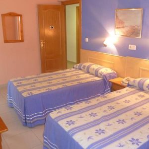 Habitación Económica con 2 Camas Individuales